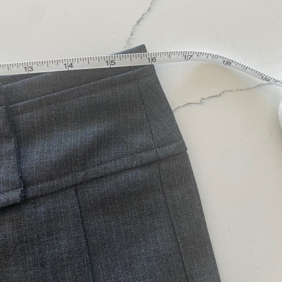 Sisley by United Colors of Benetton | Y2K High-Waisted Dark Gray Tailored Shorts - Picture 10 of 11